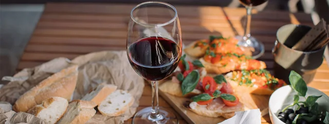Wines for spring and how to pair them with delicious meals